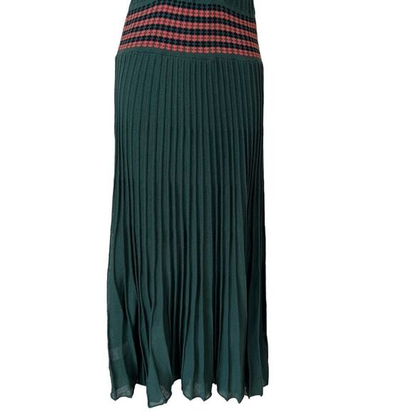Beulah V-Neck Knit Pleated Crinkle MIDI Dress - Picture 4 of 14